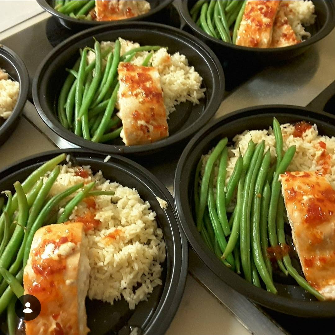 *PAUSED FOR CATERING *A little helping hand!  Freshly Prepared Weekly Menu!